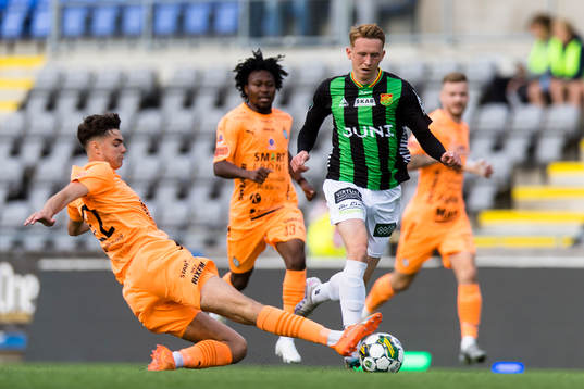 GAIS Julius Lindberg och AFC Eskilstunas Theodor Hansemon