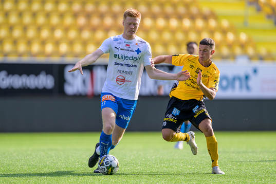 Värnamos Johan Kenneryd och Elfsborgs Enzo Andren