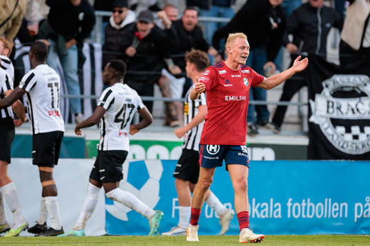 Östers Adam Bergmark Wiberg deppar