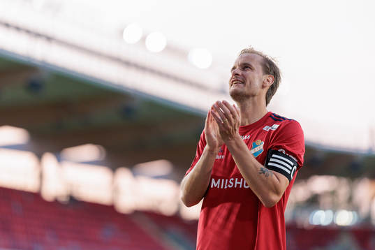 Östers Månz Berg jublar