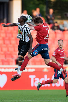 Landskronas Ousmane Diawara och Östers John Stenberg