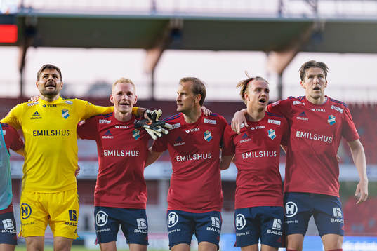 Östers målvakt Miloje Prekovic, Adam Bergmark Wiberg,
