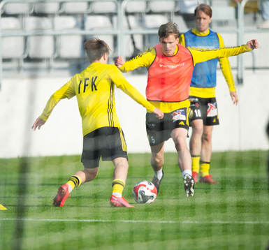 Bläddra bland fler bilder av Fotboll, div. 2, IFK Hässleholms - Österlens FF