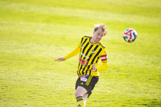 IFK Hässleholms Robin Strömberg i matchen i division 2