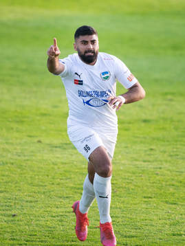 Österlens Bassam Ahmad har gjort 0-1 och jublar i matchen