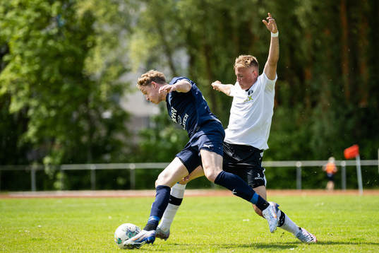Staffanstorps Andreas Friis och Vellinge Simon Borg