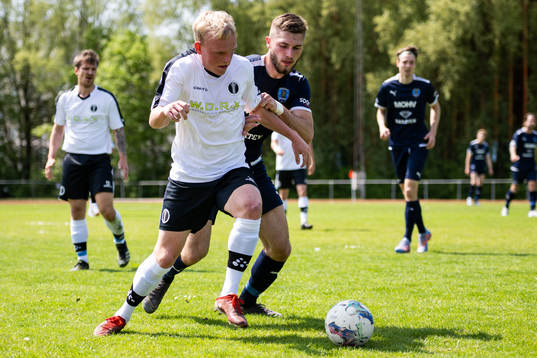 Staffanstorps Leotrim Fangu och Vellinge Oscar Gustafsson