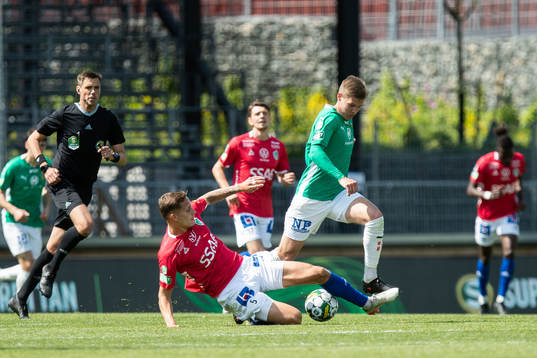Brages Pontus Rödin och Jönköpings Södras Taylor