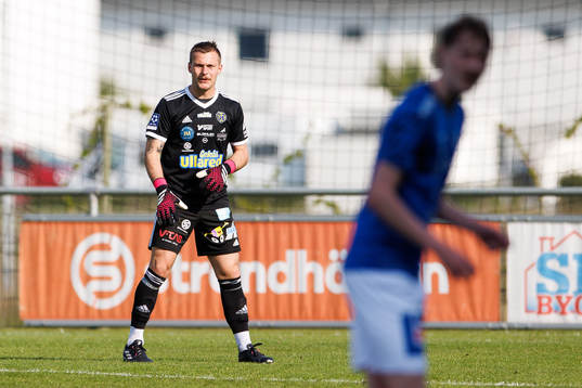 Falkenbergs målvakt Anton Andersson