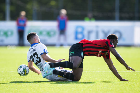Sirius Edi Sylisufaj och Brommapojkarnas Richie Omorowa