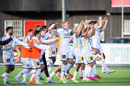 Sirius spelare jublar