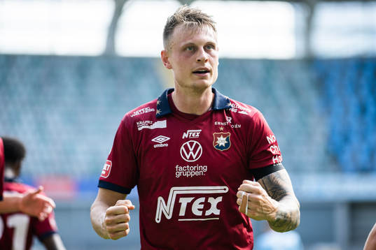 Örgrytes Marcus Haglind Sangre jublar