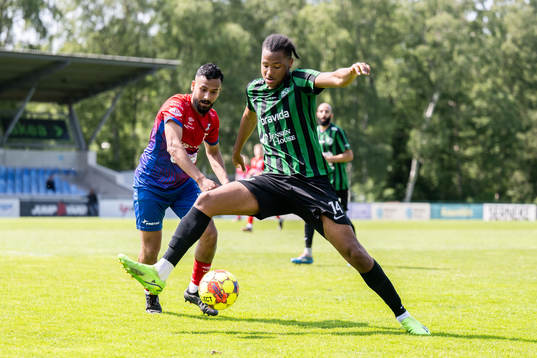 Höganäs Abdullah Al-Wahilat och Högaborgs Adam Touray