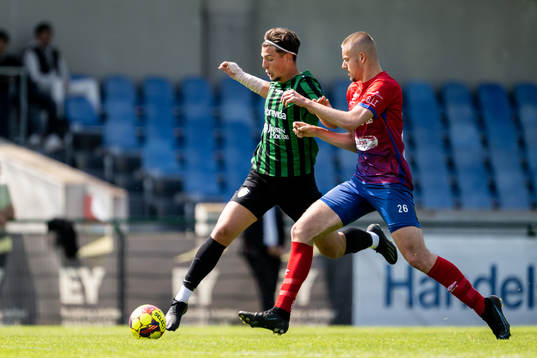 Högaborgs Armin Celebic och Höganäs Jonathan Falkhage