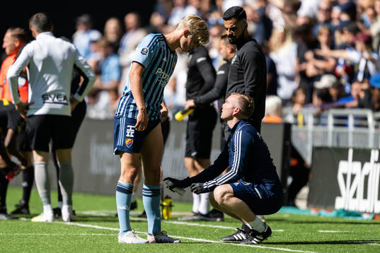 Djurgårdens Lucas Bergvall får vård