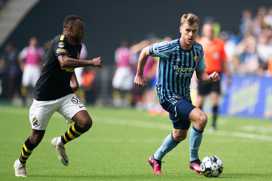 AIKs Abdussalam Magashy och Djurgårdens Rasmus Schuller
