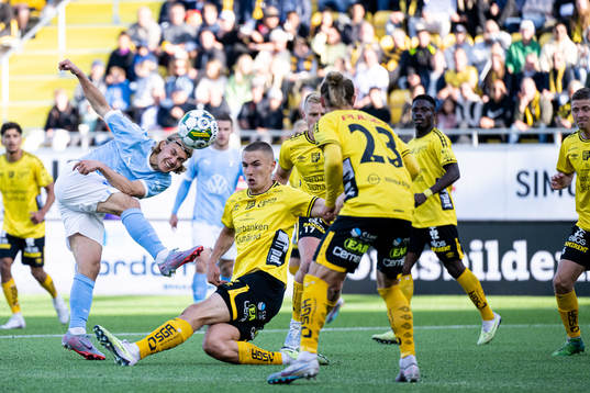 Malmö FFs Sebastian Nanasi och Elfsborgs Gustaf Lagerbielke