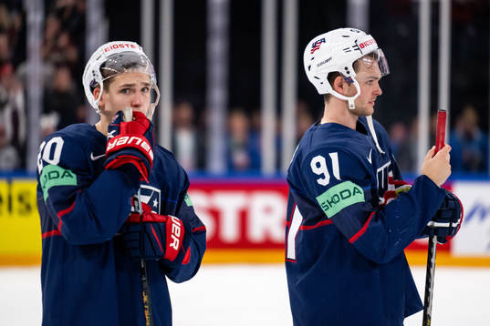 Lane Hutson and Carter Mazur of USA looks dejected