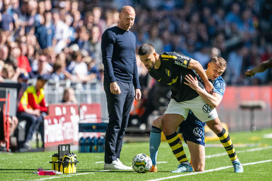 AIKs Omar Faraj och Djurgårdens Piotr Johansson