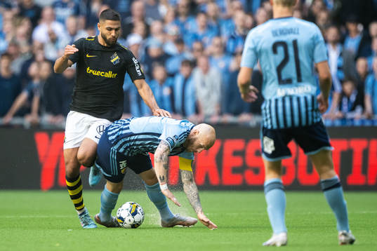 AIKs Omar Faraj och Djurgårdens Magnus Eriksson