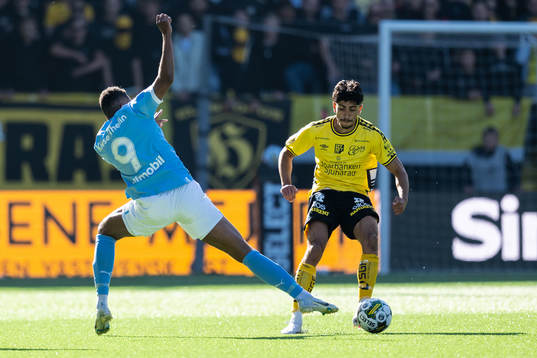 Malmö FFs Isaac Kiese Thelin och Elfsborgs Ahmed Qasem