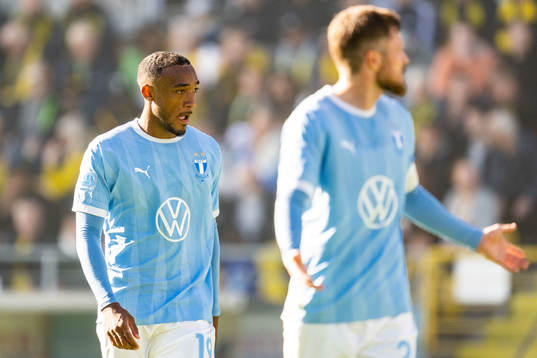 Malmö FFs Derek Cornelius deppar