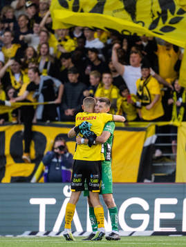 Elfsborgs Gustaf Lagerbielke och målvakt Hakon