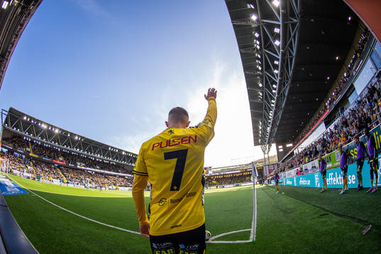 Elfsborgs Jacob Ondrejka slår en hörna
