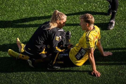 Elfsborgs fysioterapeut Tania Nilsson och Jeppe Møldrup