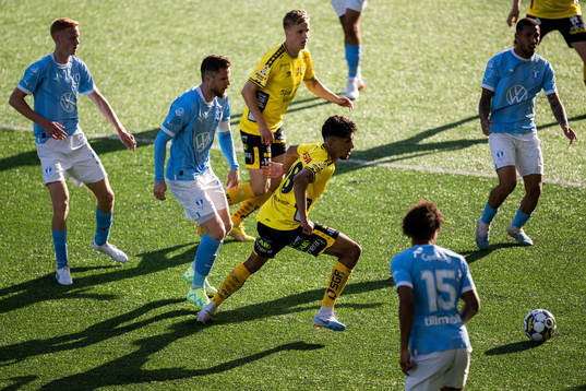Malmö FFs Hugo Larsson, Lasse Nielsen och Sergio Pena med