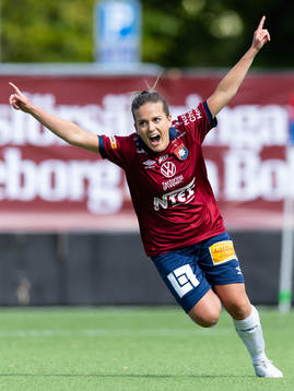 Örgrytes Frida Bremer jublar