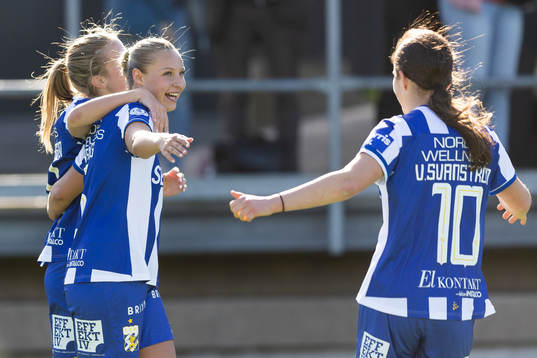 IFK Göteborgs Filippa Hopkins jublar med lagkamrater