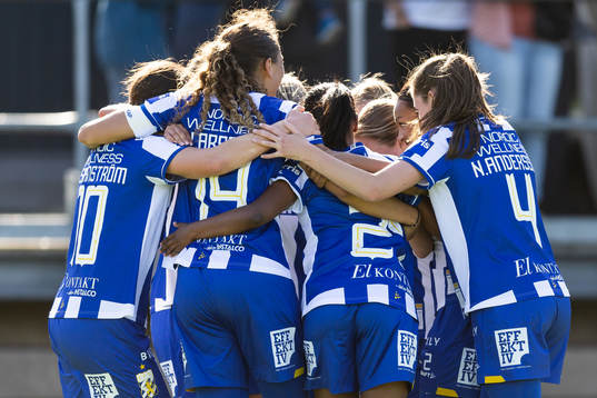 IFK Göteborgs Filippa Hopkins jublar med lagkamrater