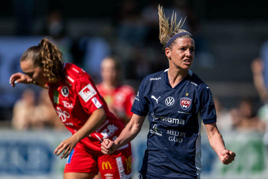 FC Rosengårds Olivia Schough jublar