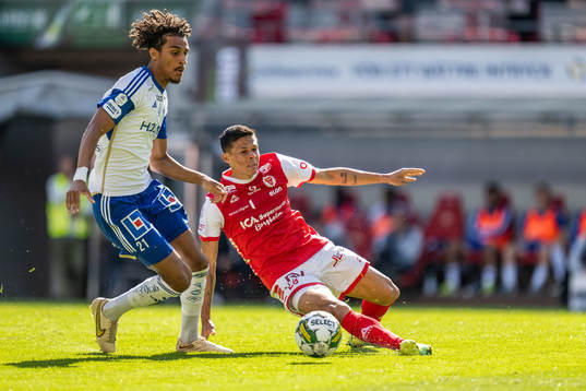 IFK Norrköpings Jesper Ceesay och Kalmars Romario Pereira