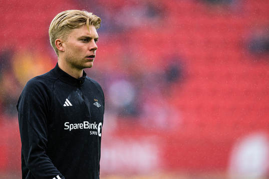 Tobias Børkeeiet of Rosenborg warms up