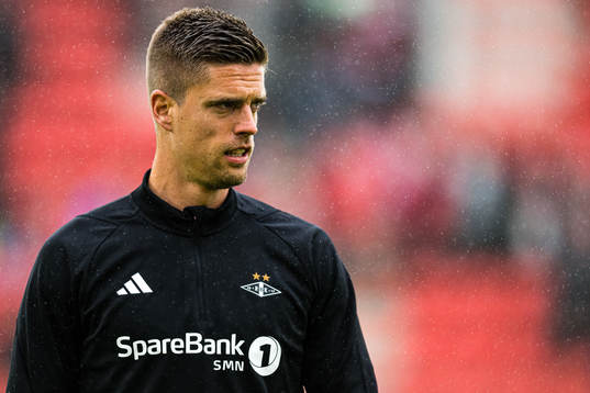 Markus Henriksen of Rosenborg warms up