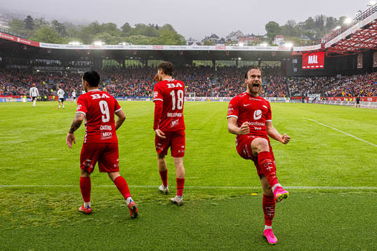 Bård Finne of Brann celebrates