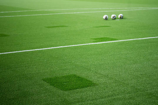 Lagad plan på grund av pyroteknik från föregående match