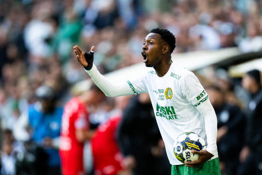 Hammarbys Shaquille Pinas reagerar