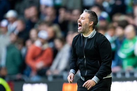 Hammarbys tränare Marti Cifuentes reagerar