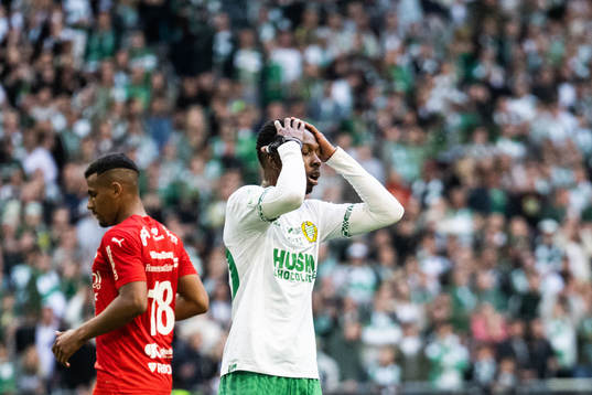 Hammarbys Shaquille Pinas deppar