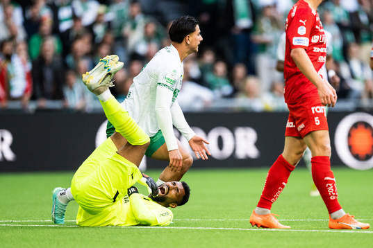 Värnamos Jonathan Ursin Rasheed har ont