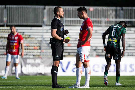 Degerfors Seid Korac får rött kort