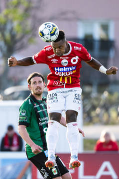 Varbergs Robin Tranberg och Degerfors Joseph - Claude