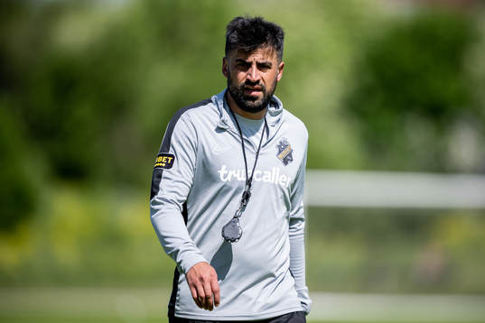 AIKs assisterande tränare Mesut Meral