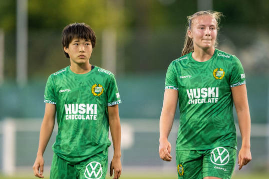 Hammarbys Maika Hamano och Sara Kanutte Fornes deppar