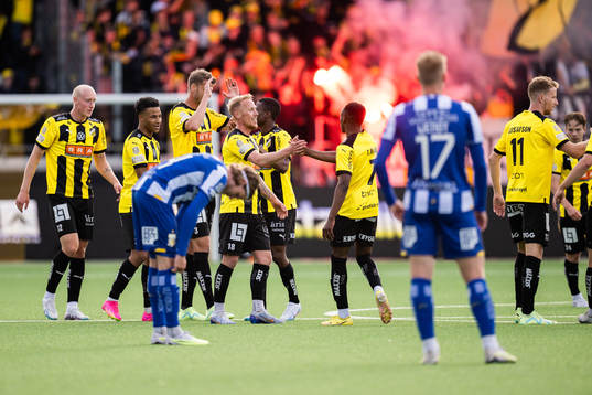 Häckens Valgeir Fridriksson, Momodou Lamin Sonko, Johan