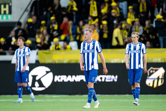 IFK Göteborgs Adam Carlén och Johan Bångsbo deppar