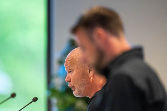 Häckens tränare Per-Mathias Høgmo på presskonferensen
